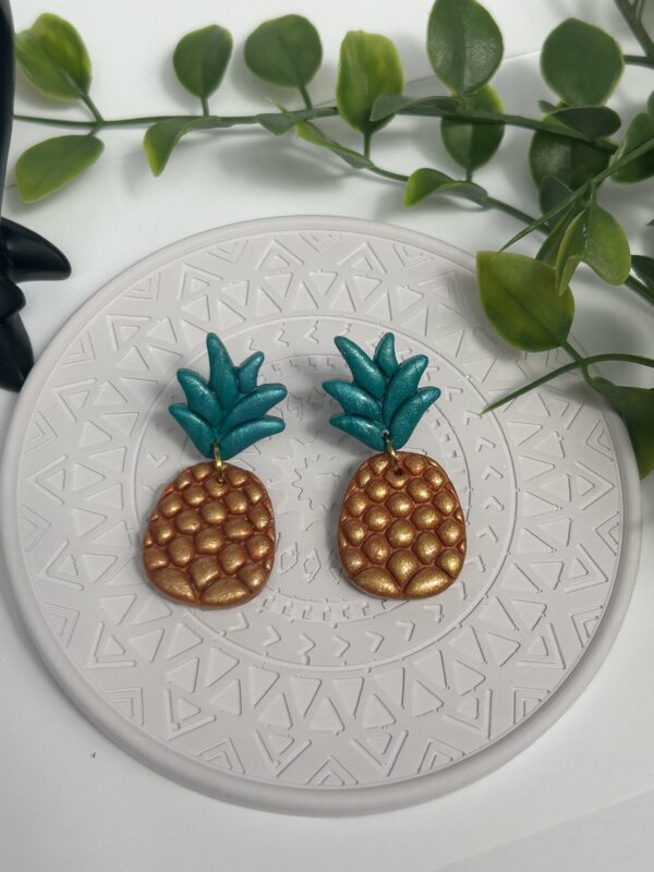 Boucles d’oreilles « Ananas » en pâte polymère, orange doré – Image 2