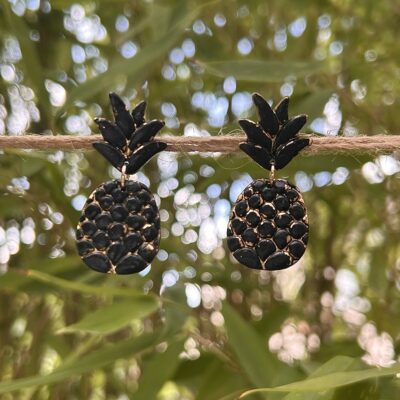 Boucles d’oreilles « Ananas » en pâte polymère, noir et or