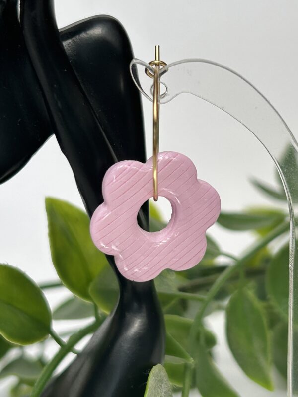 Créoles « Les Fleurettes » rose tendre striées – Image 2