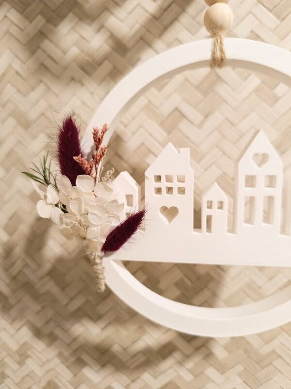 Décoration murale maisonnettes et fleurs séchées – Image 3