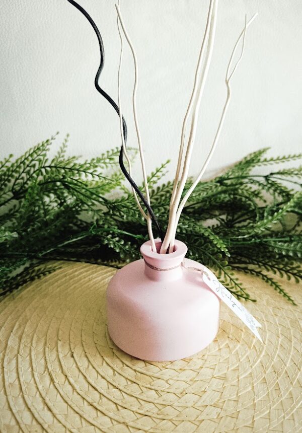 Petit vase diffuseur de parfum rose