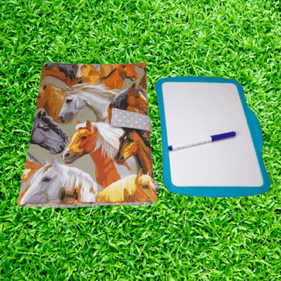 pochette range ardoise et crayons, effaceur offert, modèle animaux au choix