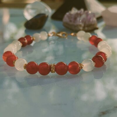 Bracelet pierre de lune et cornaline sur gold filled ( plaqué or ++)