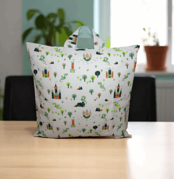 Coussin, taie de coussin, sieste école, rentrée scolaire, modèle au choix