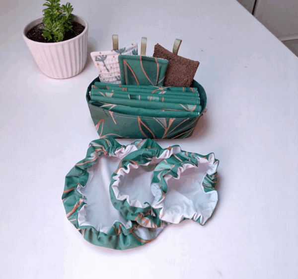 kit cuisine zéro déchet, panière, 6 essuie-tout, 3 charlottes et 3 éponges