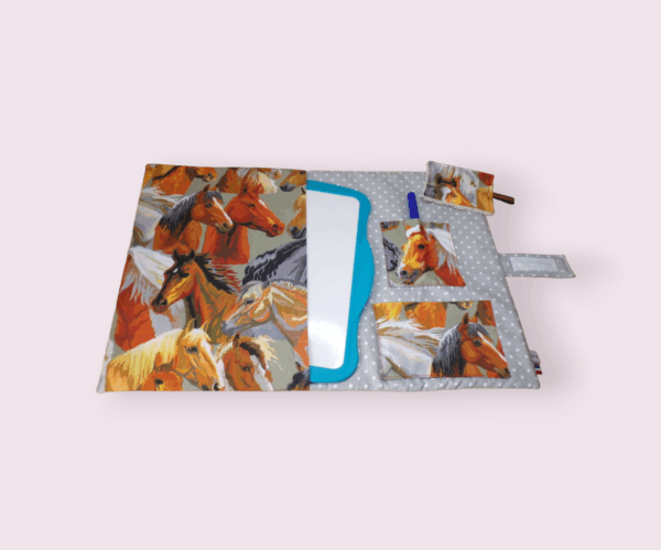 pochette range ardoise et crayons, effaceur offert, modèle animaux au choix – Image 2