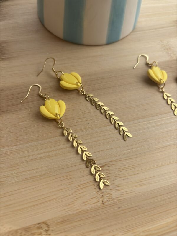 fleur jaune vif long