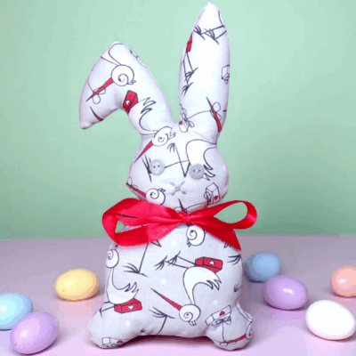 Lapin de Pâques, décoration, pièce unique, modèle cigognes sur fond gris