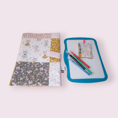 pochette range ardoise et crayons, effaceur offert, modèle filles