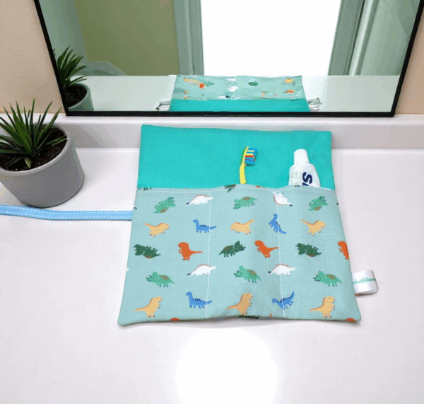 Etui, pochette pour brosse à dents et dentifrice pour garçons modèle au choix