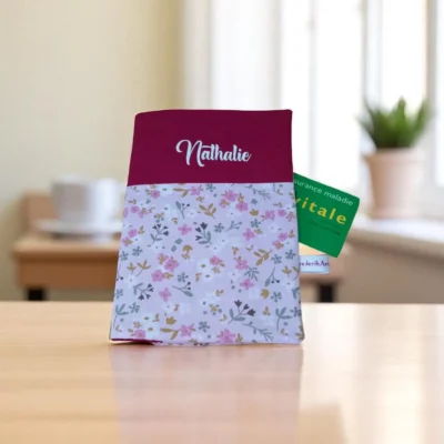 pochette à ordonnances, carte vitale et carte mutuelle, personnalisable, modèle au choix