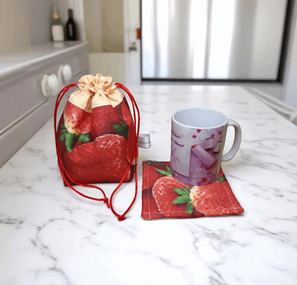 Pochette de transport pour mug et son sous mug, sac de rangement forme pochon ouatiné. Modèle au choix – Image 5