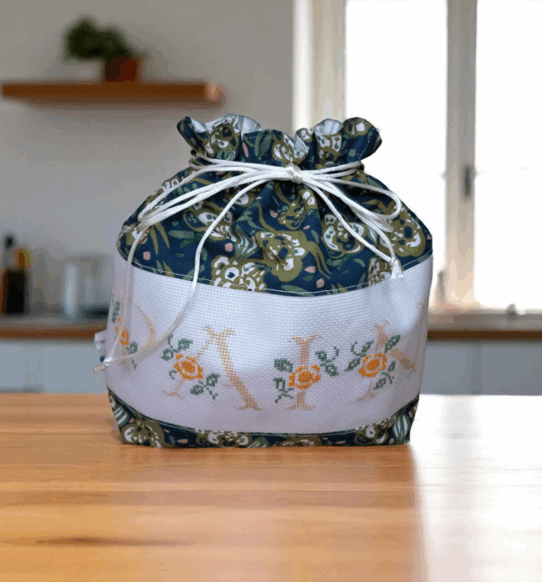 Sac à pain brodé main, modèle unique, intérieur coton bio, modèle Élodie
