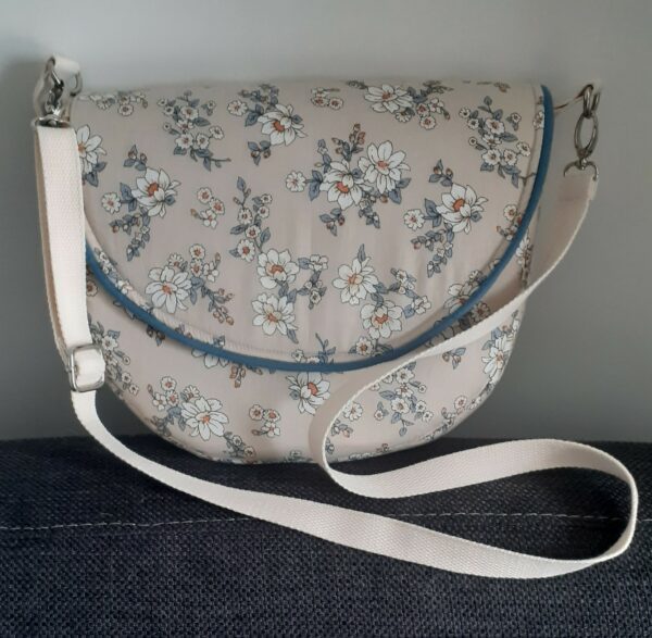 sac forme besace