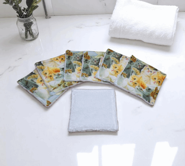 Semainier de lingettes en coton et éponge bambou motif chats