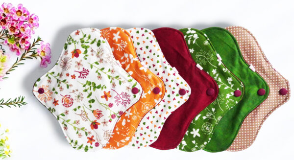 Pack 7 serviettes hygiéniques lavables FLEURS DES CHAMPS (S / Flux normaux) - serviettes menstruelles lavables - serviettes menstruelles lavables - Zéro déchet - shl - serviettes périodiques