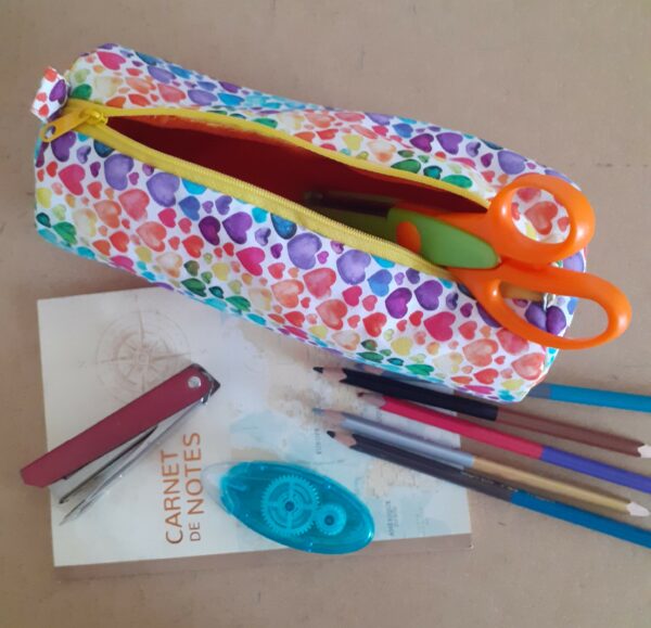 Trousse d'écolier cylindrique