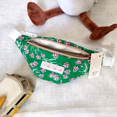 Mini banane matelassée verte