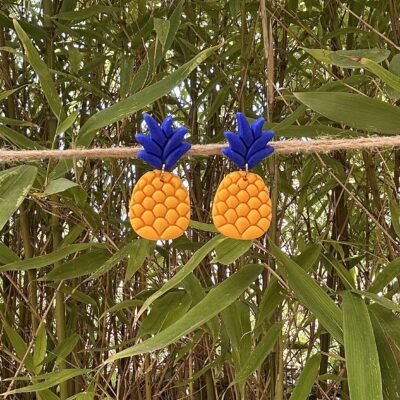 Boucles d’oreilles « Ananas » en pâte polymère, jaunes et bleues