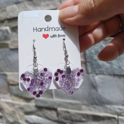 Boucles d'oreilles coeurs de résine