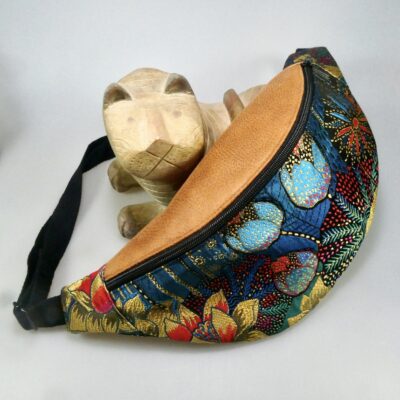 Sac banane tissu jacquard multicolore fleurs bleues