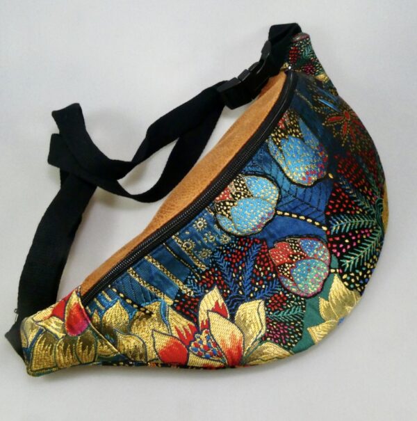 Sac banane tissu jacquard multicolore fleurs bleues – Image 2