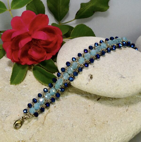 Bracelet bohème chic au crochet TRIO de perles bleues