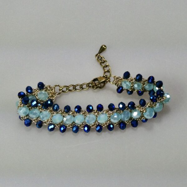Bracelet bohème chic au crochet TRIO de perles bleues – Image 3