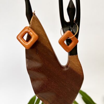 Boucles d’oreilles en pâte polymère, orange irisé, carrés réversibles