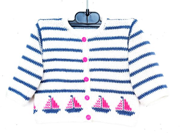 Gilet brassière bébé, tricot main avec des bateaux, taille 3 mois