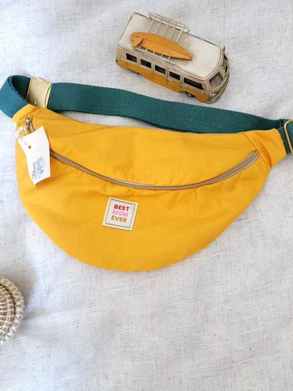 Banane femme jaune