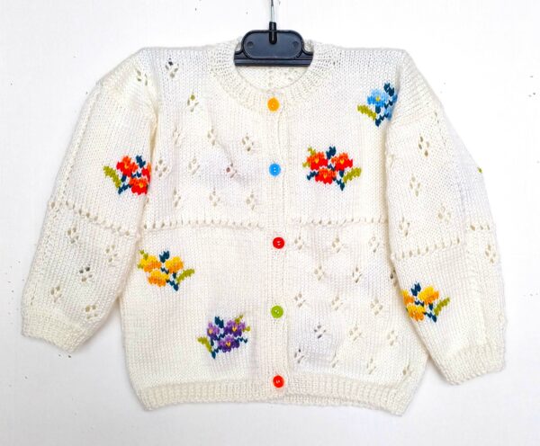 Gilet tricot pour fille, avec des fleurs, fait main, taille 2 ans