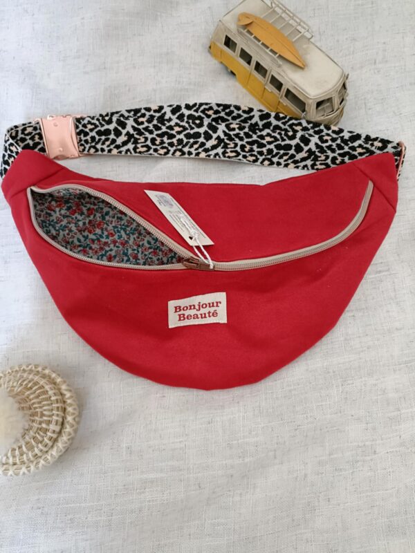 Banane femme daim rouge