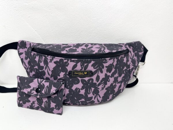 Sac banane violet fleurs noires