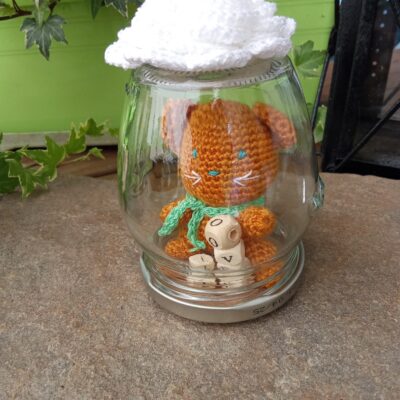 Mini Amigurumi dans son pot "souris"