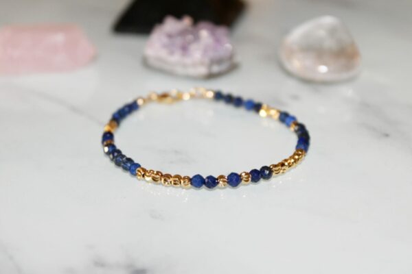 Bracelet fin en Lapis Lazuli facettée 3mm – Image 5