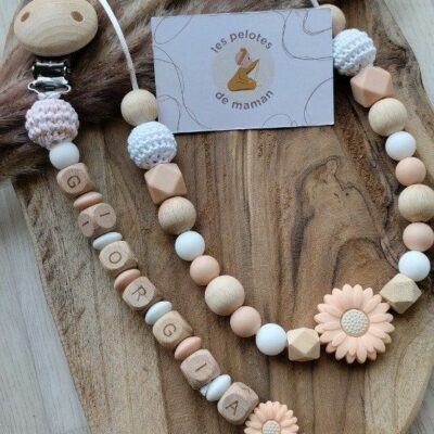 Attache tétine personnalisée et collier d'allaitement