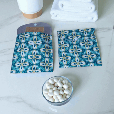 pochette, étui imperméable pour savon, shampoing ou déodorant solide