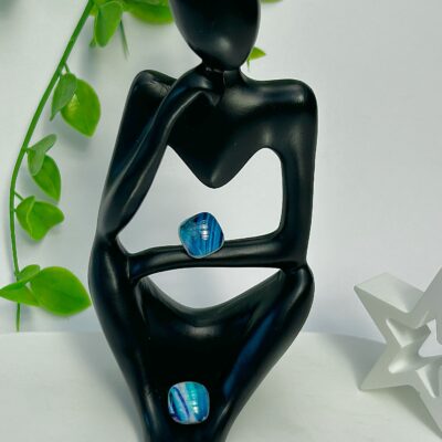 Boucles d’oreilles « Les petits carrés » en pâte polymère bleue