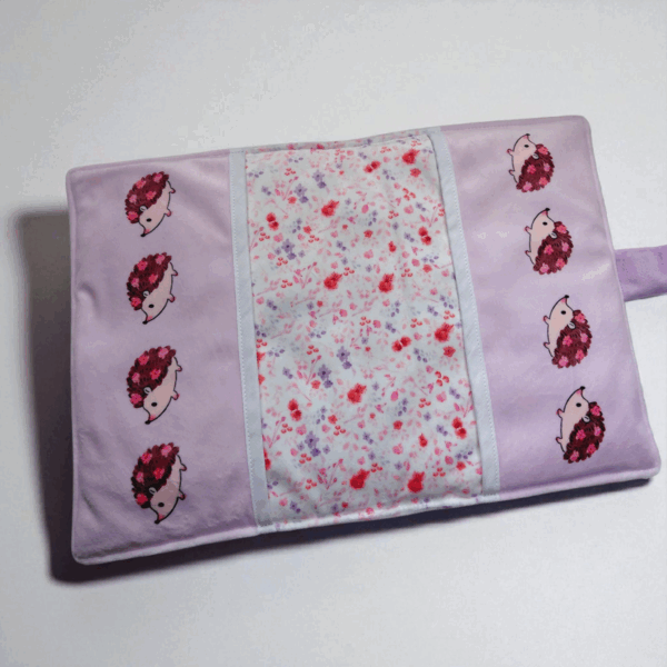 Protège carnet de santé bébé en velours motif hérisson – fait main – personnalisable – Oeko-Tex® – Image 2