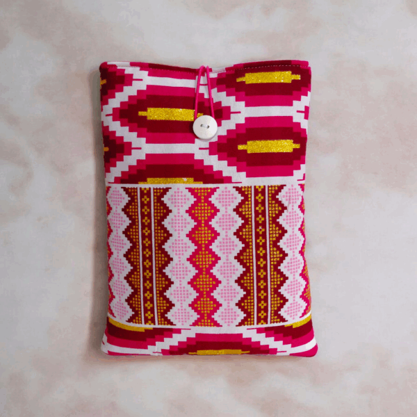 Pochette protège-livres molletonnée en tissu wax rose et doré – fait main – Image 2