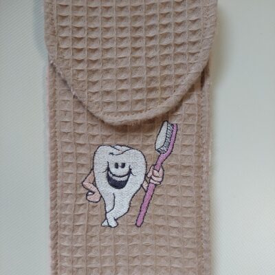 Pochette brossé à dents brodées