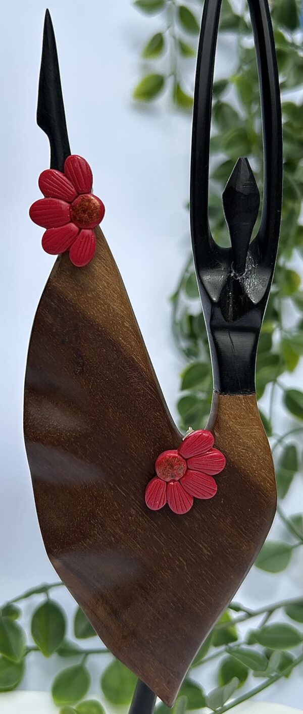 Boucles d’oreilles « Les Floralies 2 » en pâte polymère rouge