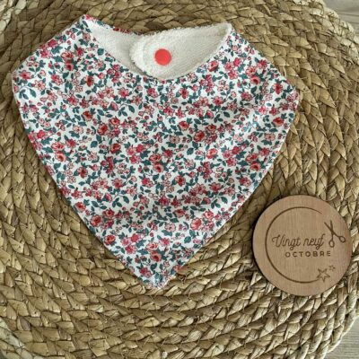 Bavoir bandana - FLEURS ROSES