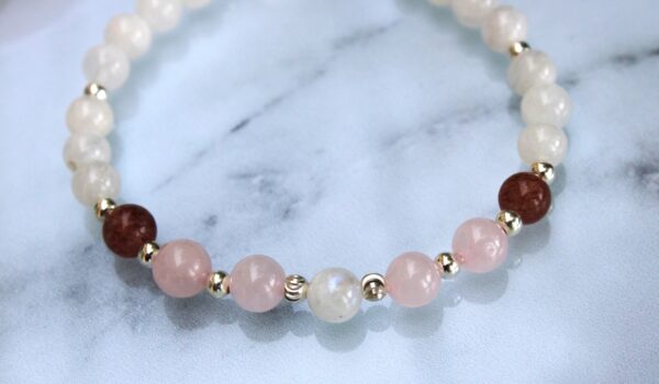 Bracelet fin en pierre de lune, quartz rose et quartz fraise avec perles argent 925 – Image 3