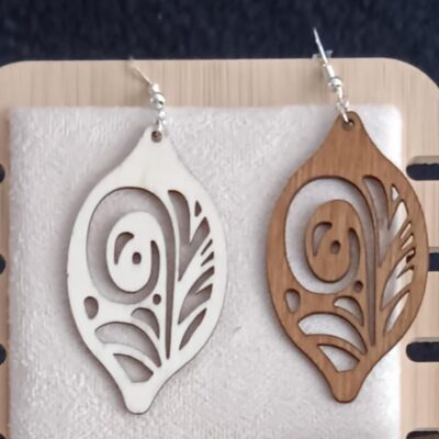 boucle d'oreille en bois