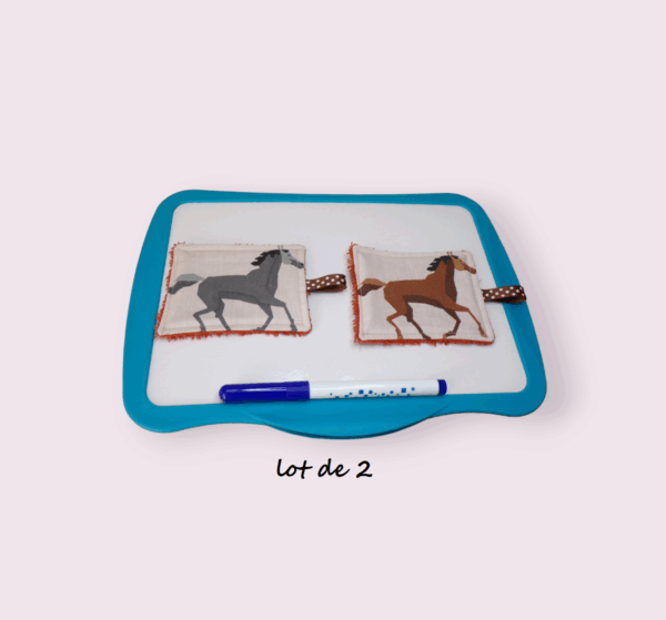 Duo de lingettes pour ardoise scolaire avec plusieurs motifs amusants pour les enfants. – Image 2