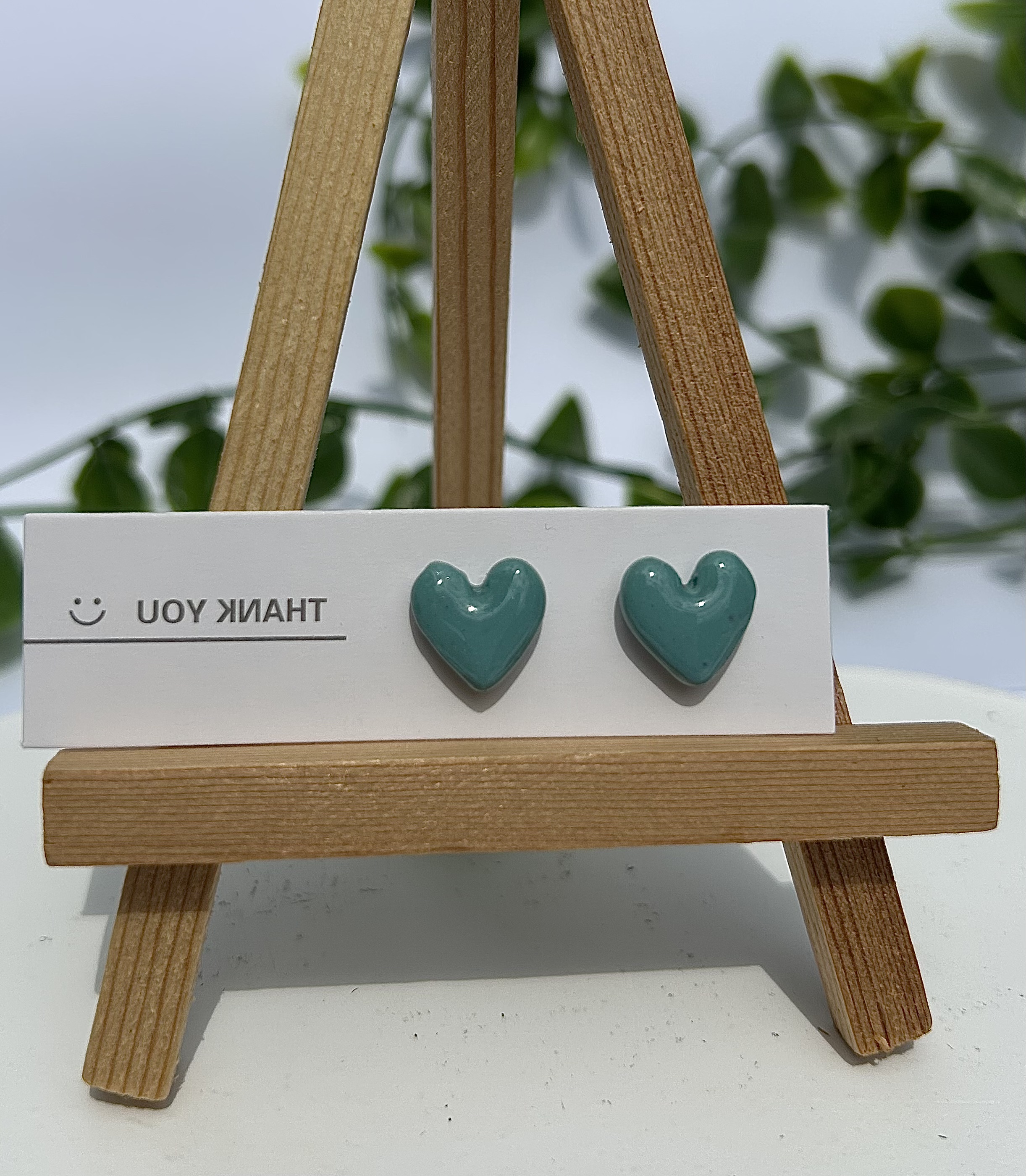 Boucles d’oreilles « Mon petit cœur » en pâte polymère vert tendre