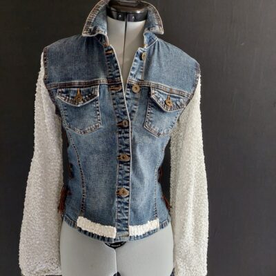 Veste jean customisée dentelle T36