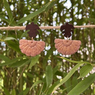 Boucles d’oreilles « Éventail » en pâte polymère rose gold et bois